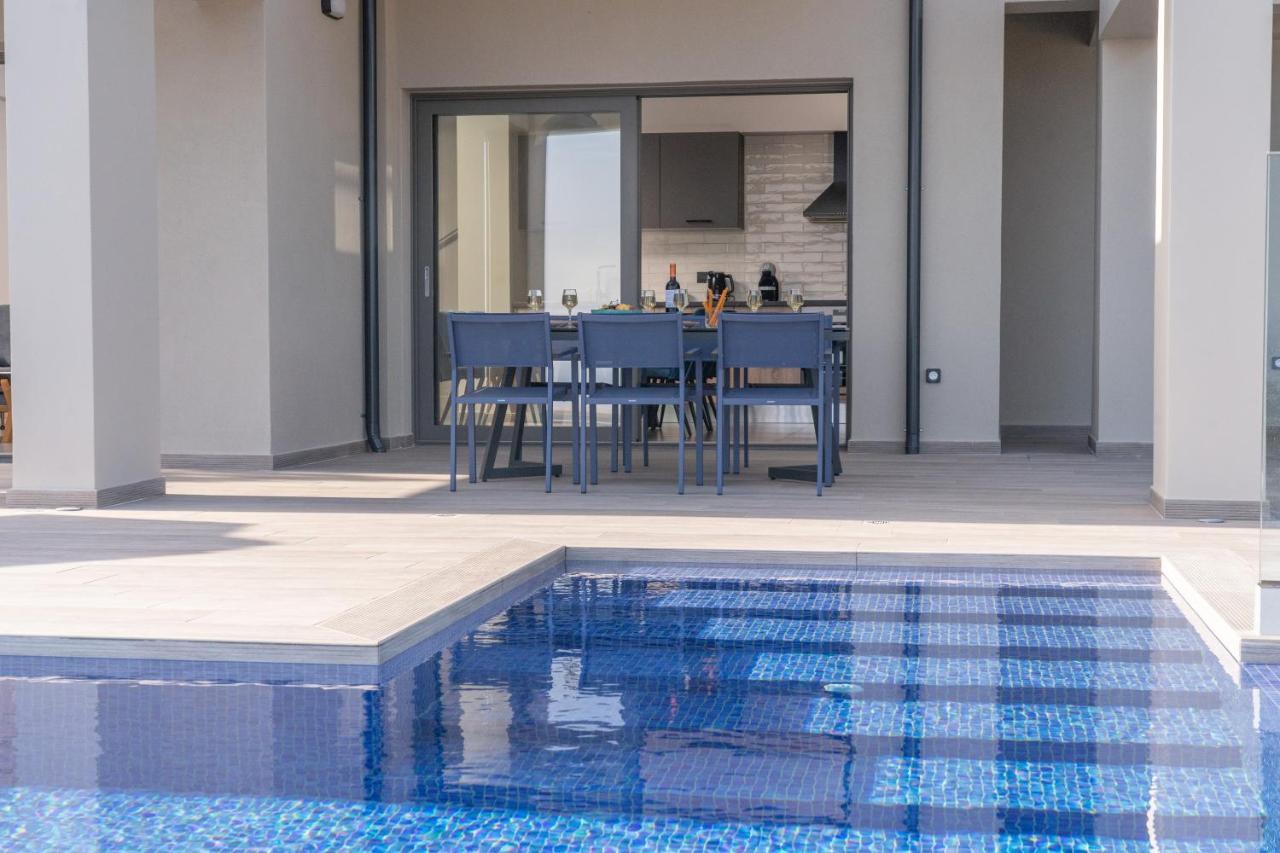 Villa Shades Of Blue Трапезаки Екстериор снимка