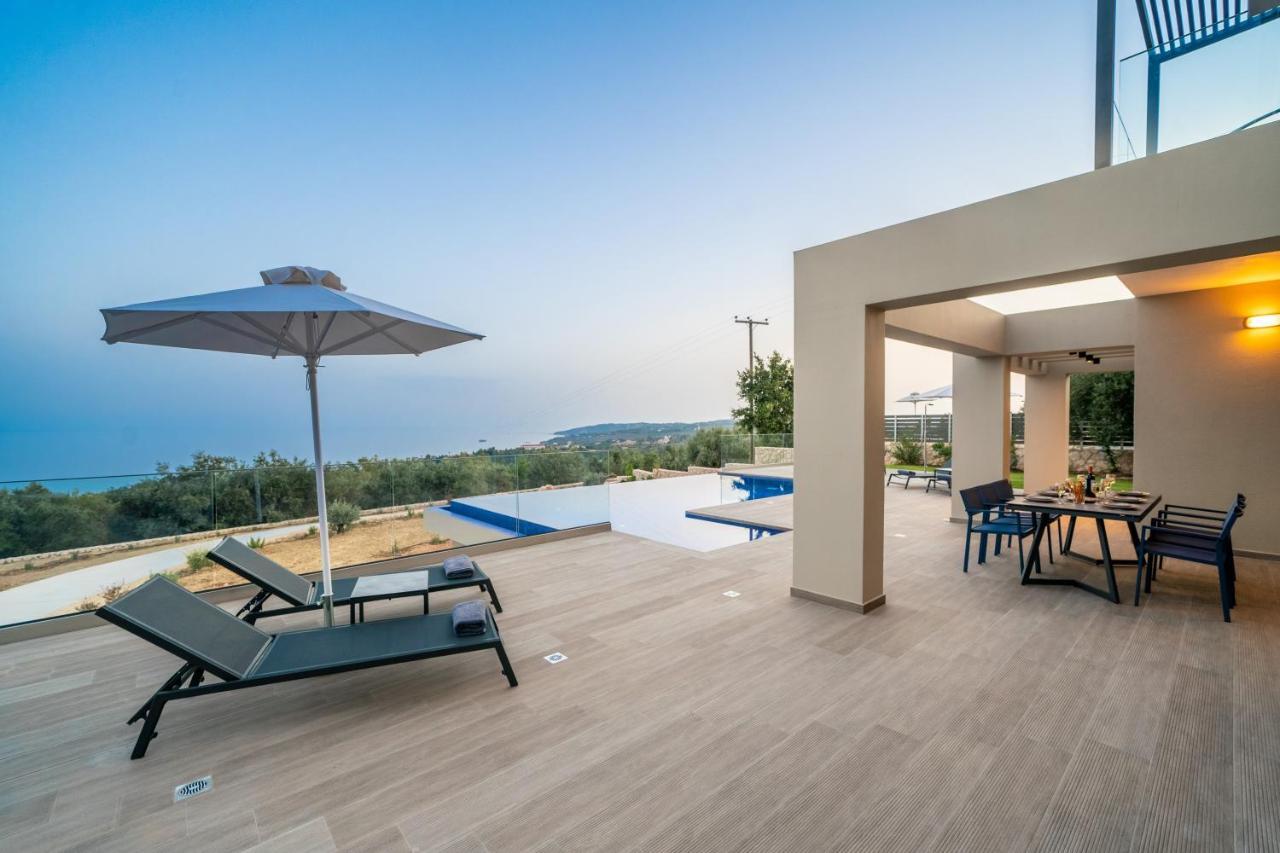 Villa Shades Of Blue Трапезаки Екстериор снимка