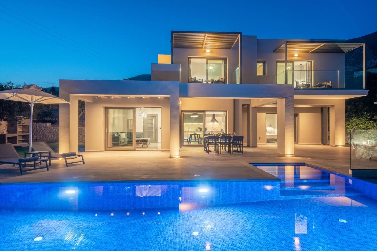 Villa Shades Of Blue Трапезаки Екстериор снимка